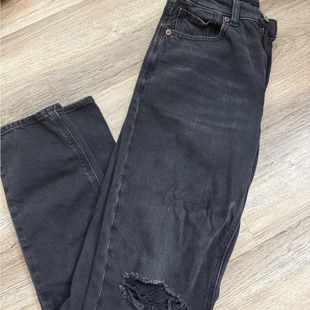 Black Distressed Jeans